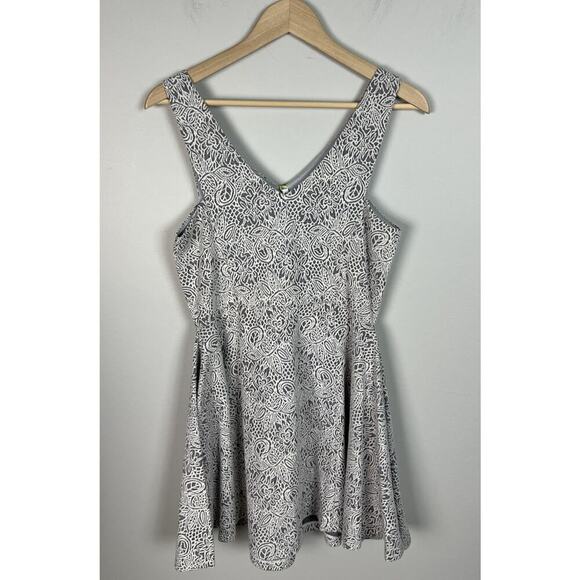 NWT BCBGENERATION Blue Combo Textured Floral Dress Swing Aline Size Small Women - Picture 2 of 7